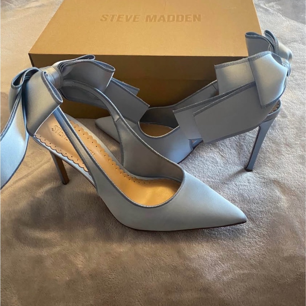 Steve Madden Light Blue Satin Pointed Toe Bow Stiletto Heels